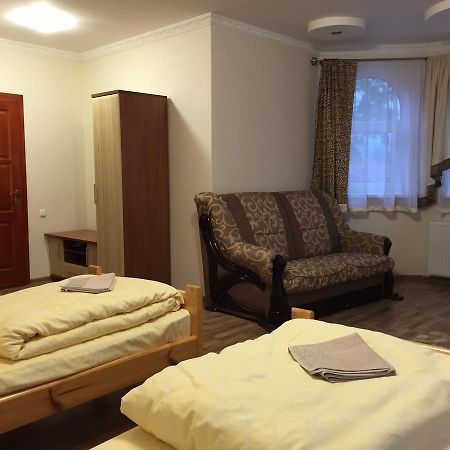 Franc Hotel Yasinya Exterior photo